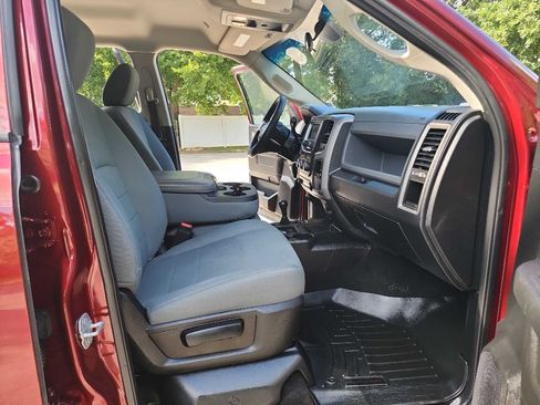 Used 2018 RAM 2500 Tradesman w/ Chrome Appearance Group AWD/4WD image 39