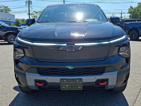 Used 2026 Chevrolet Silverado EV Trail Boss w/ Plus Package AWD/4WD image 2
