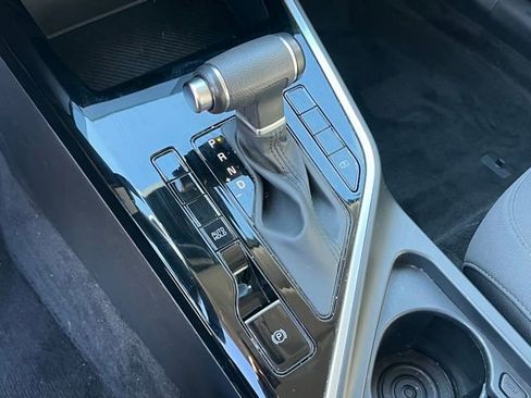 Certified 2024 Kia Niro LX image 22