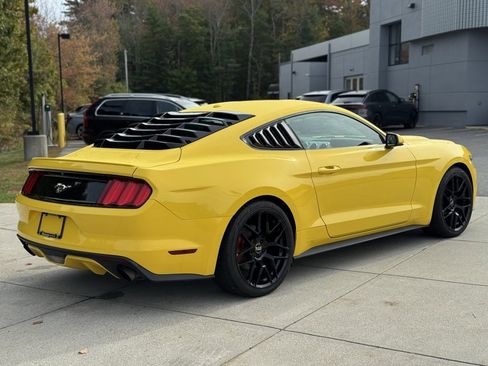 Used 2015 Ford Mustang Premium image 7