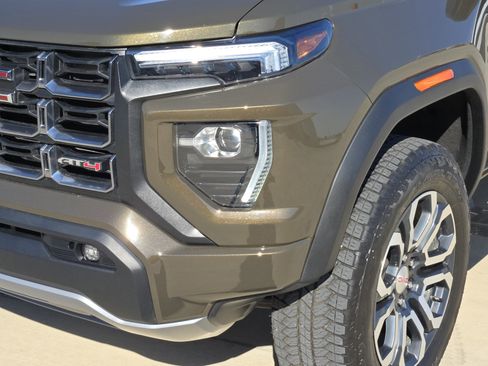 Used 2024 GMC Canyon AT4 w/ Canyon Safety Plus Package image 10