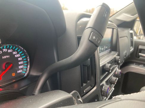 Used 2018 Chevrolet Silverado 1500 LT w/ All Star Edition image 28