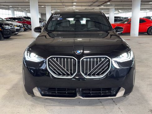 Used 2025 BMW X3 xDrive30i w/ Premium Package AWD/4WD image 3