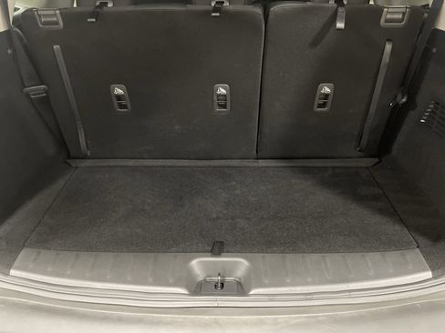 Used 2024 Nissan Pathfinder S image 13