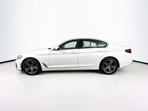 Used 2023 BMW 530i xDrive w/ Premium Package AWD/4WD image 4