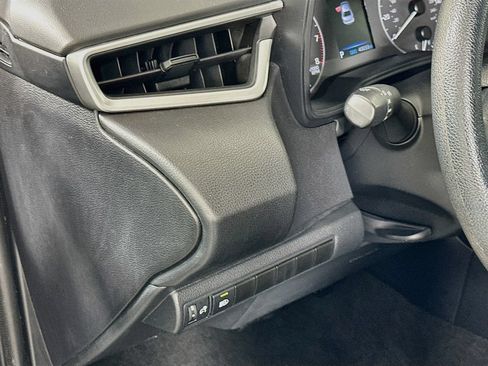 Used 2024 Toyota Corolla LE FWD image 10