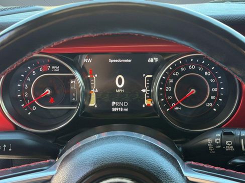 Used 2022 Jeep Wrangler Unlimited Rubicon w/ Cold Weather Group image 18