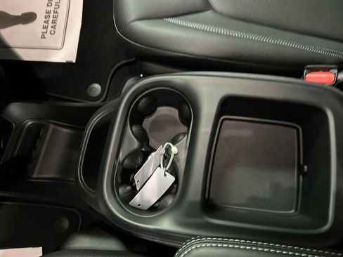 New 2026 Chrysler Voyager LX image 19