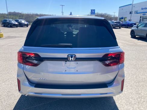 New 2026 Honda Odyssey EX-L image 4