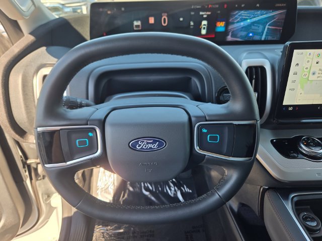Used 2025 Ford Expedition Active AWD/4WD image 20