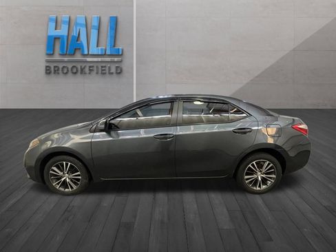 Used 2016 Toyota Corolla LE image 2