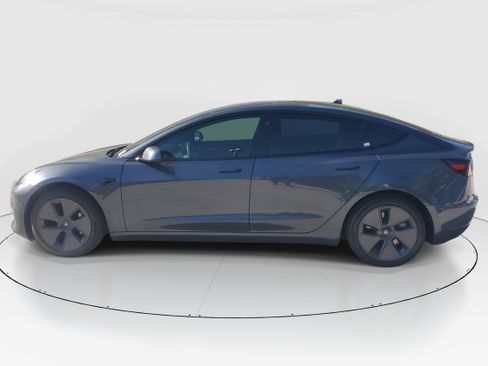 Used 2021 Tesla Model 3 Standard Range Plus image 7