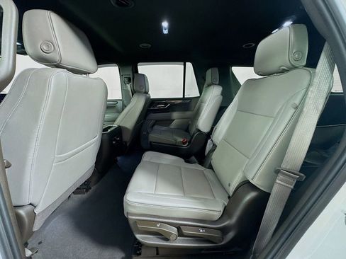 Used 2025 GMC Yukon Elevation w/ LPO, Floor Liner Package AWD/4WD image 28