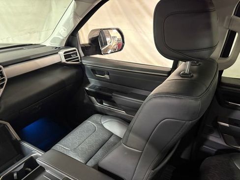 Used 2024 Toyota Tundra Limited image 33