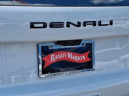 New 2026 GMC Yukon XL Denali Ultimate AWD/4WD image 11