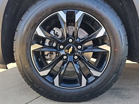 Used 2022 Chevrolet TrailBlazer LT w/ Convenience Package image 9