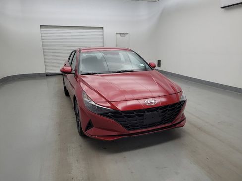 Used 2023 Hyundai Elantra SEL FWD image 14