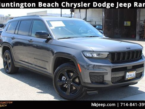 Used 2024 Jeep Grand Cherokee L Altitude AWD/4WD image 1