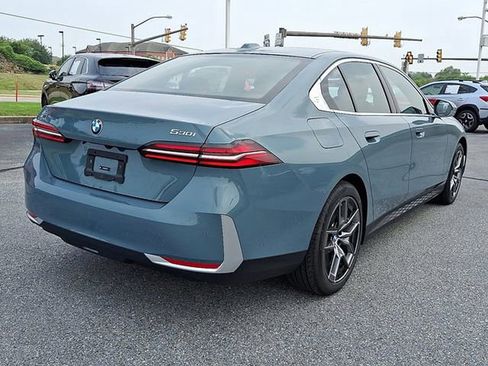 Used 2026 BMW 530i xDrive image 4