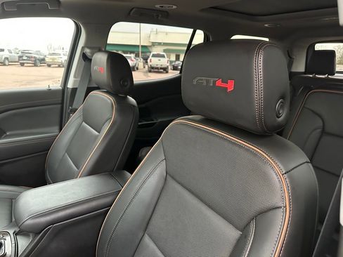 Used 2023 GMC Acadia AT4 w/ Technology Package image 3