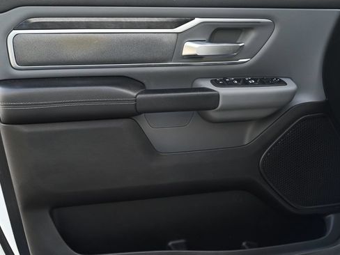 Used 2019 RAM 1500 Big Horn RWD image 6