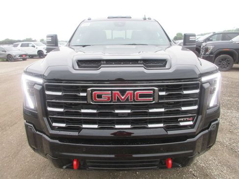 New 2026 GMC Sierra 2500 AT4 w/ AT4 Premium Plus Package AWD/4WD image 12