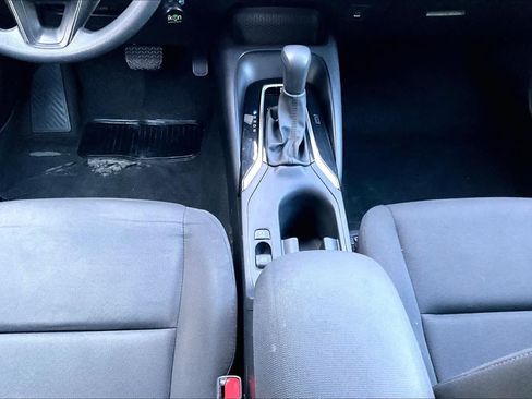 Certified 2025 Toyota Corolla LE FWD image 17