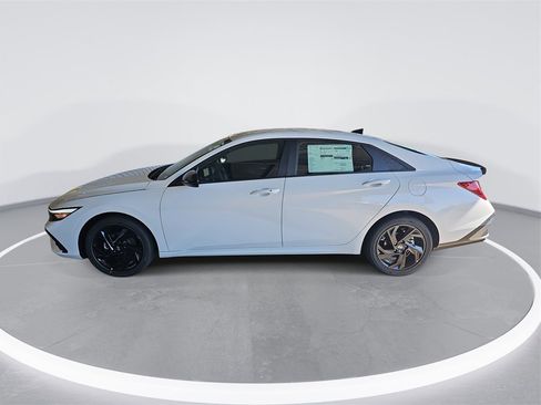 New 2026 Hyundai Elantra Sport image 8