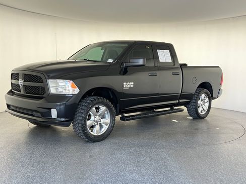 Used 2019 RAM 1500 Express w/ Express Value Package image 9