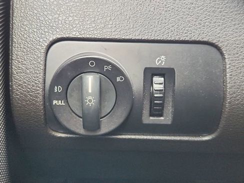 Used 2007 Ford Mustang Premium image 15