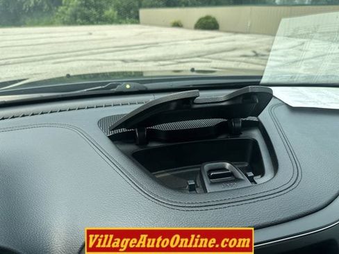 Used 2020 Jeep Cherokee Latitude Plus AWD/4WD image 15
