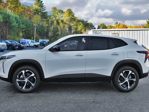 New 2026 Chevrolet Trax RS image 4
