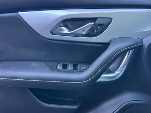 Used 2023 Chevrolet Blazer LT image 13