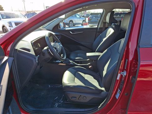 Used 2024 Kia Niro EX image 14