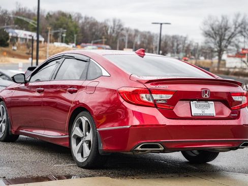 Used 2018 Honda Accord Touring image 5