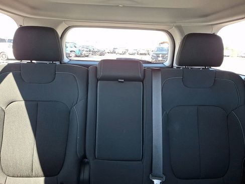 Used 2023 Jeep Grand Cherokee Laredo AWD/4WD image 20