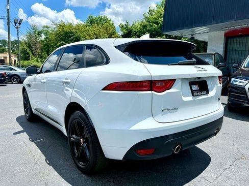 Used 2017 Jaguar F-PACE R-Sport image 10