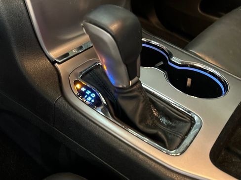 Used 2019 Jeep Grand Cherokee Limited image 20