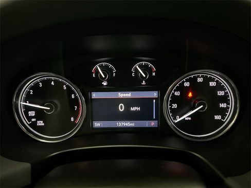 Used 2020 Buick Enclave Essence image 11