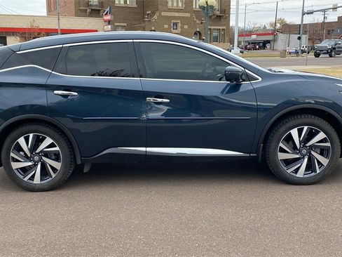 Used 2018 Nissan Murano Platinum w/ Cargo Package image 4