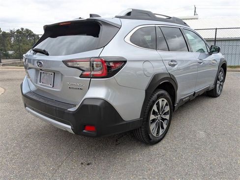 Used 2024 Subaru Outback Touring XT image 8