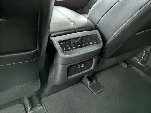 Used 2025 Nissan Pathfinder SL w/ SL Premium Package AWD/4WD image 18