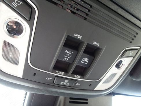 Used 2022 Honda Ridgeline Black Edition image 29