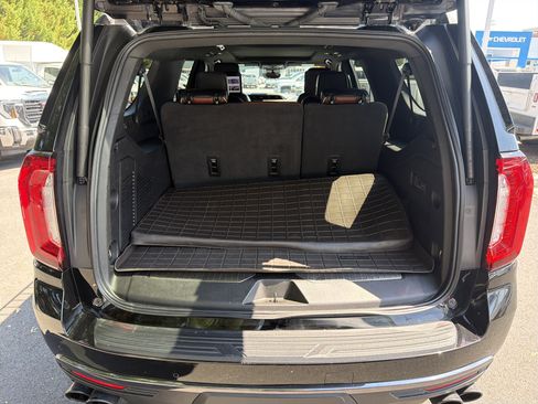 Used 2024 GMC Yukon XL Denali Ultimate AWD/4WD image 34