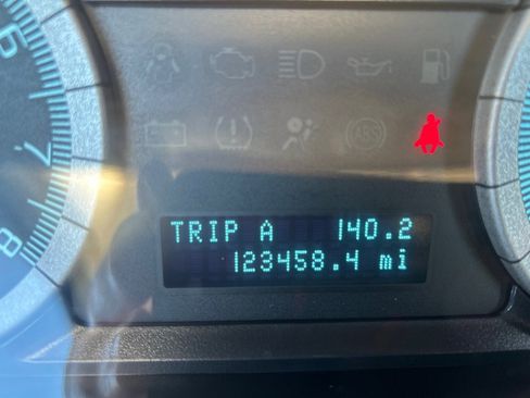 Used 2010 Ford Escape XLT image 16