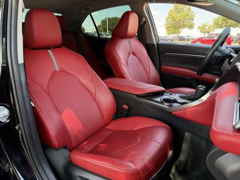 Certified 2022 Toyota Camry XSE FWD image 27