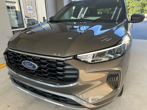 Certified 2024 Ford Escape ST-Line w/ Tech Pack #1 FWD image 1