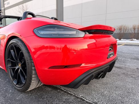 Used 2022 Porsche 718 Boxster Spyder image 35