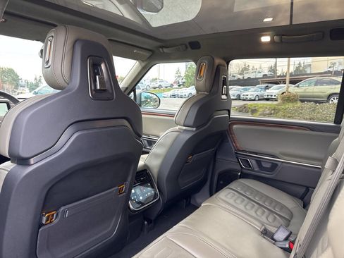 Used 2023 Rivian R1S Adventure image 39