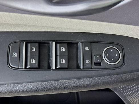 Certified 2023 Kia Forte LXS image 17